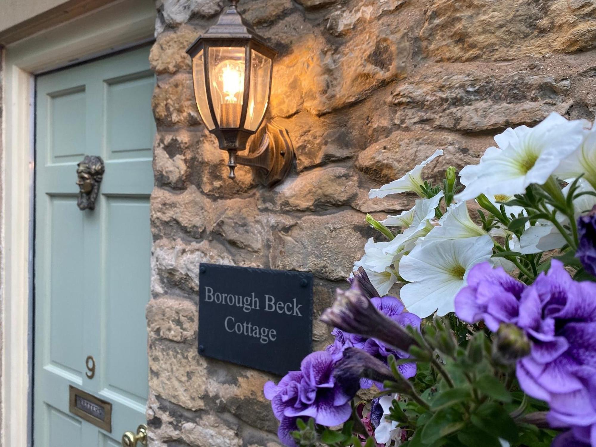 Borough Beck Cottage 赫尔姆斯利 外观 照片