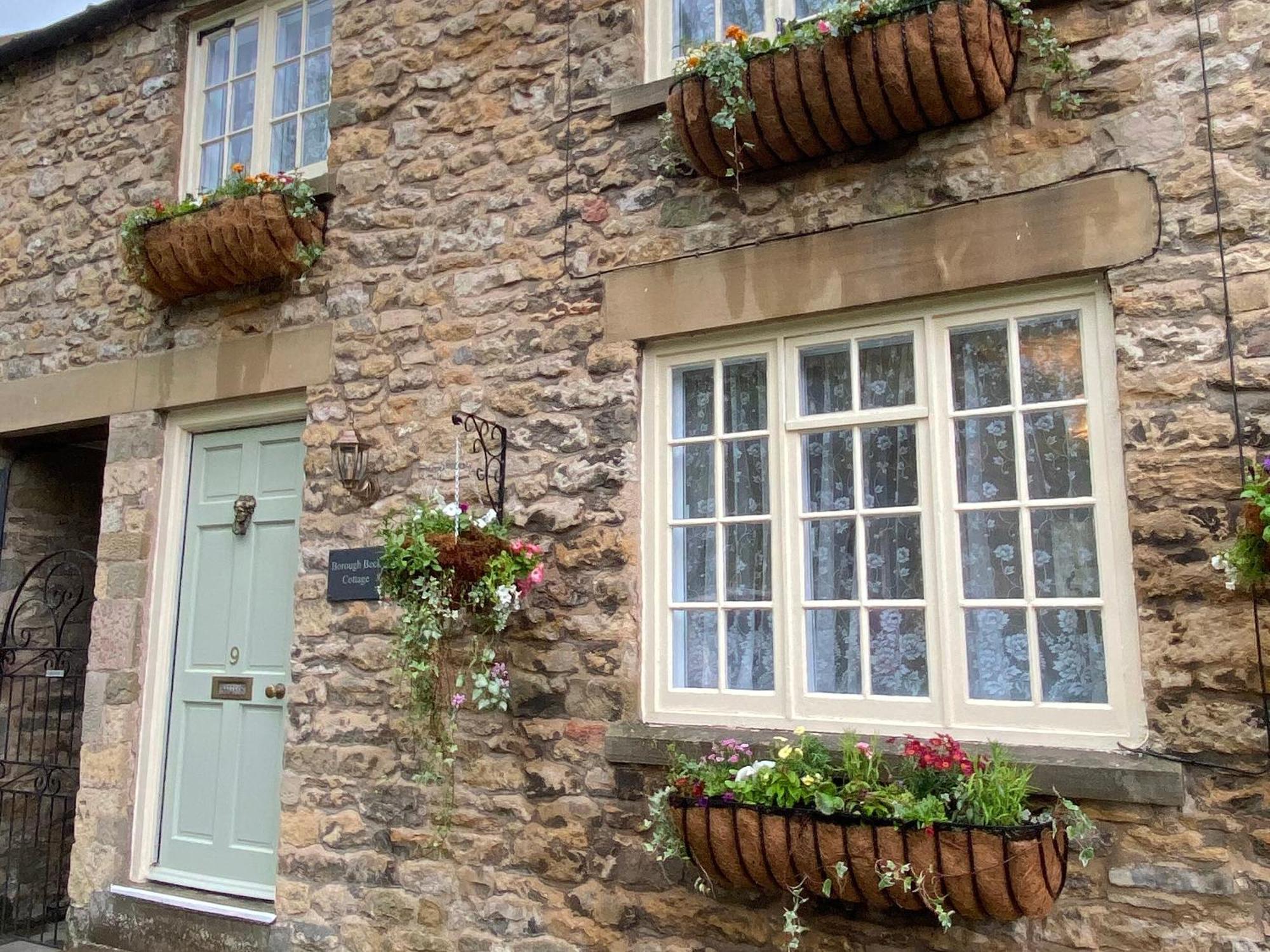 Borough Beck Cottage 赫尔姆斯利 外观 照片